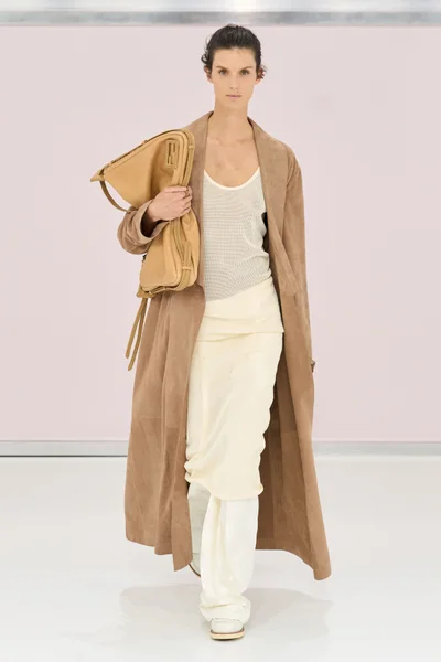 Look 25